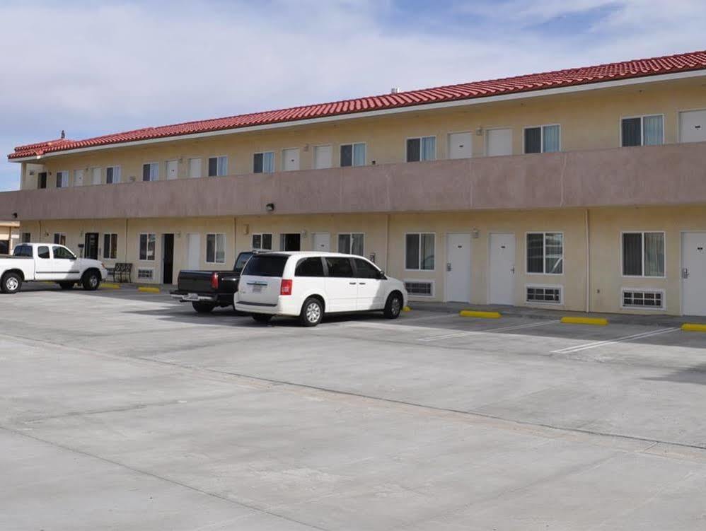 Motel Baymont By Wyndham Ridgecrest Exterior foto
